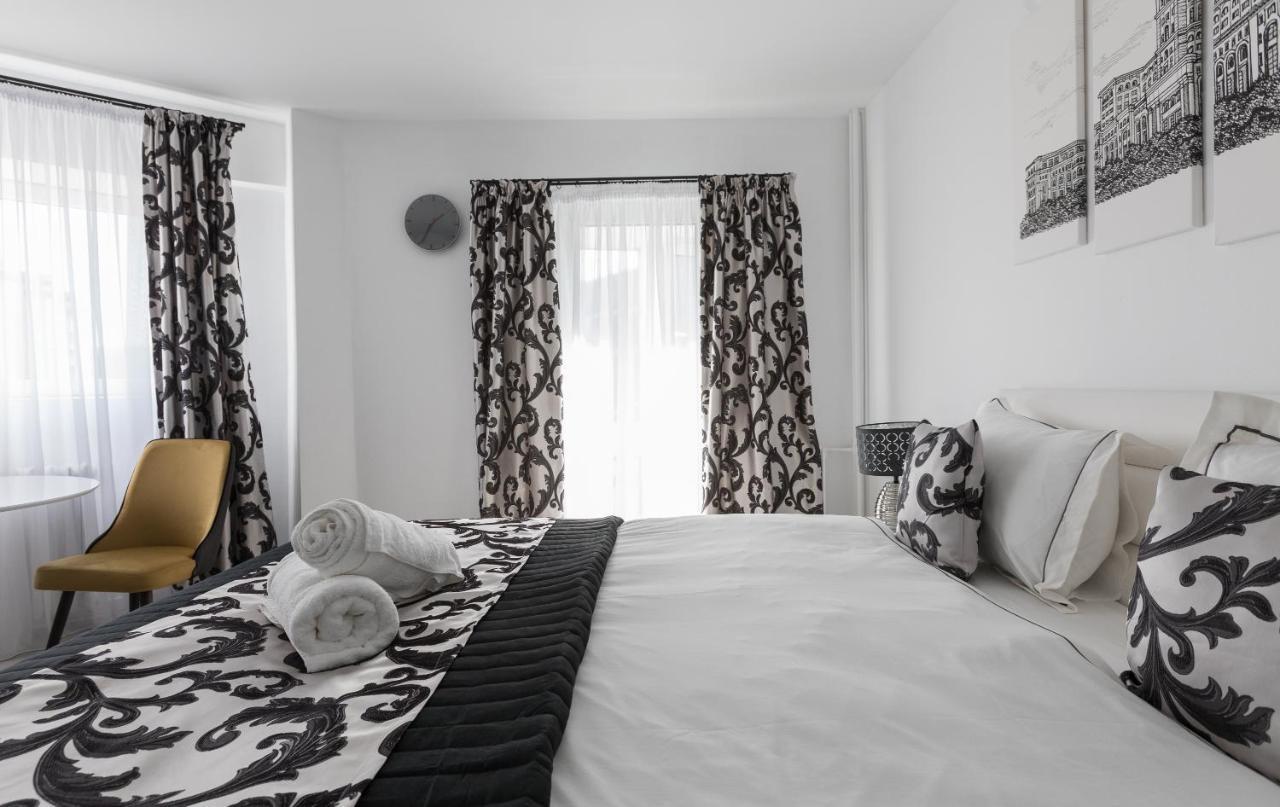 Lion'S Unirii Apartment Bukarest Kültér fotó